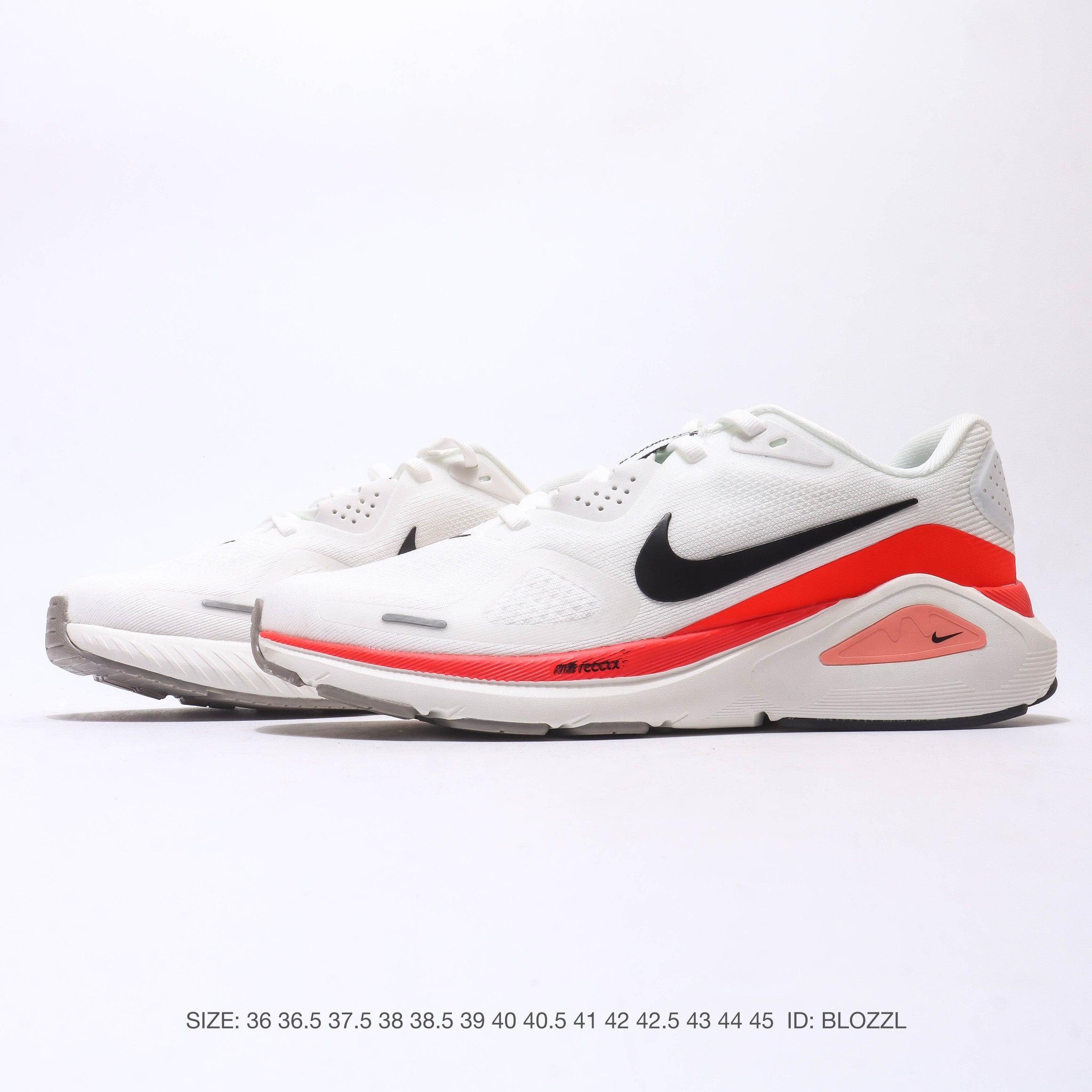 NIKE ZoomStructure 26