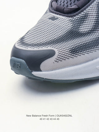 New Balance Sneaker M1000