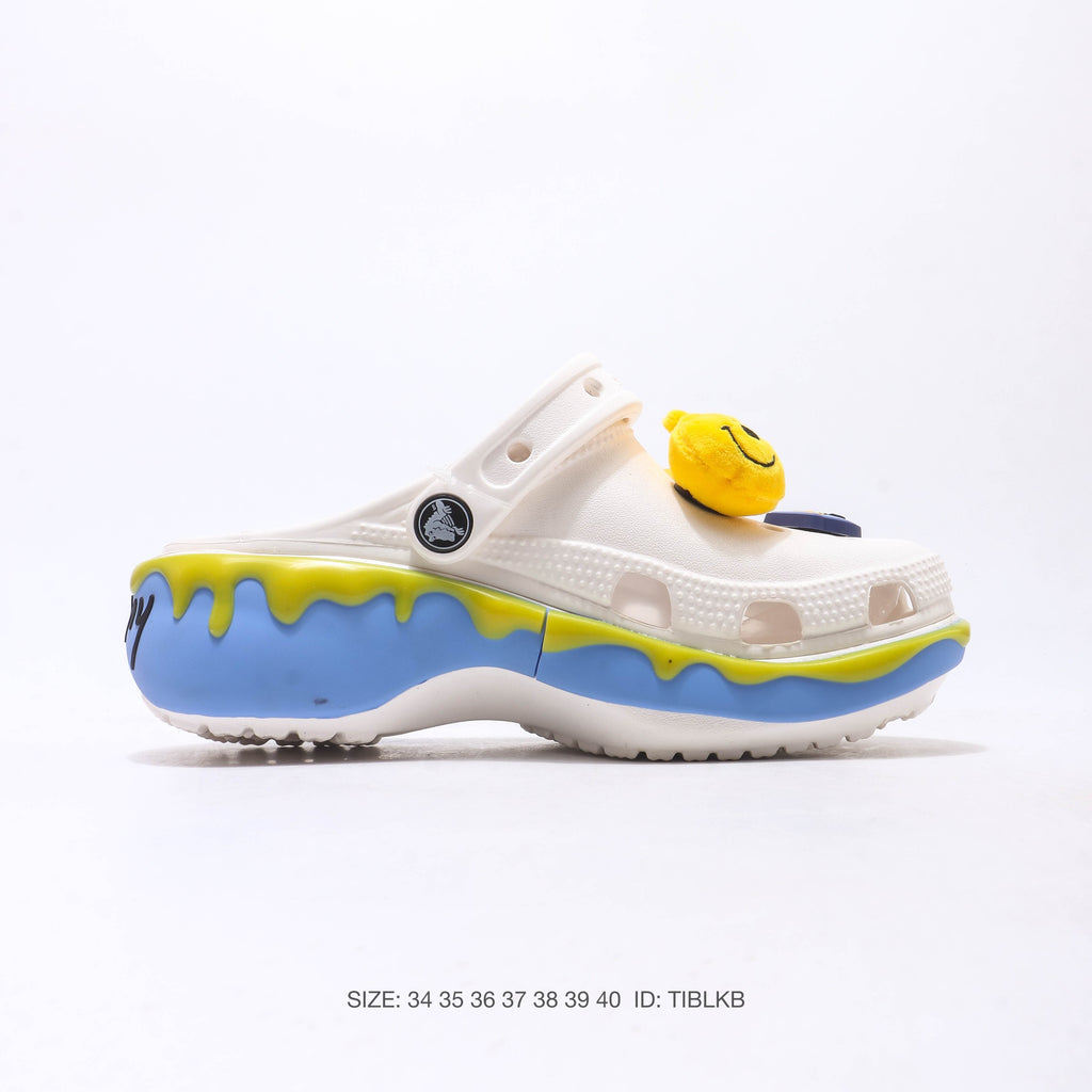 Crocs Classic Clog Winnie the Pooh Edition