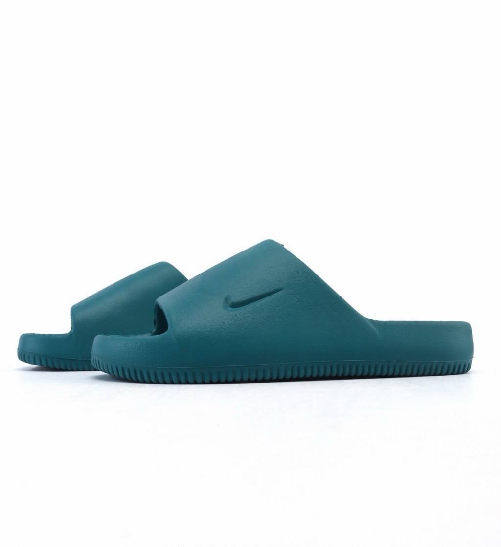 Nike Calm Slide