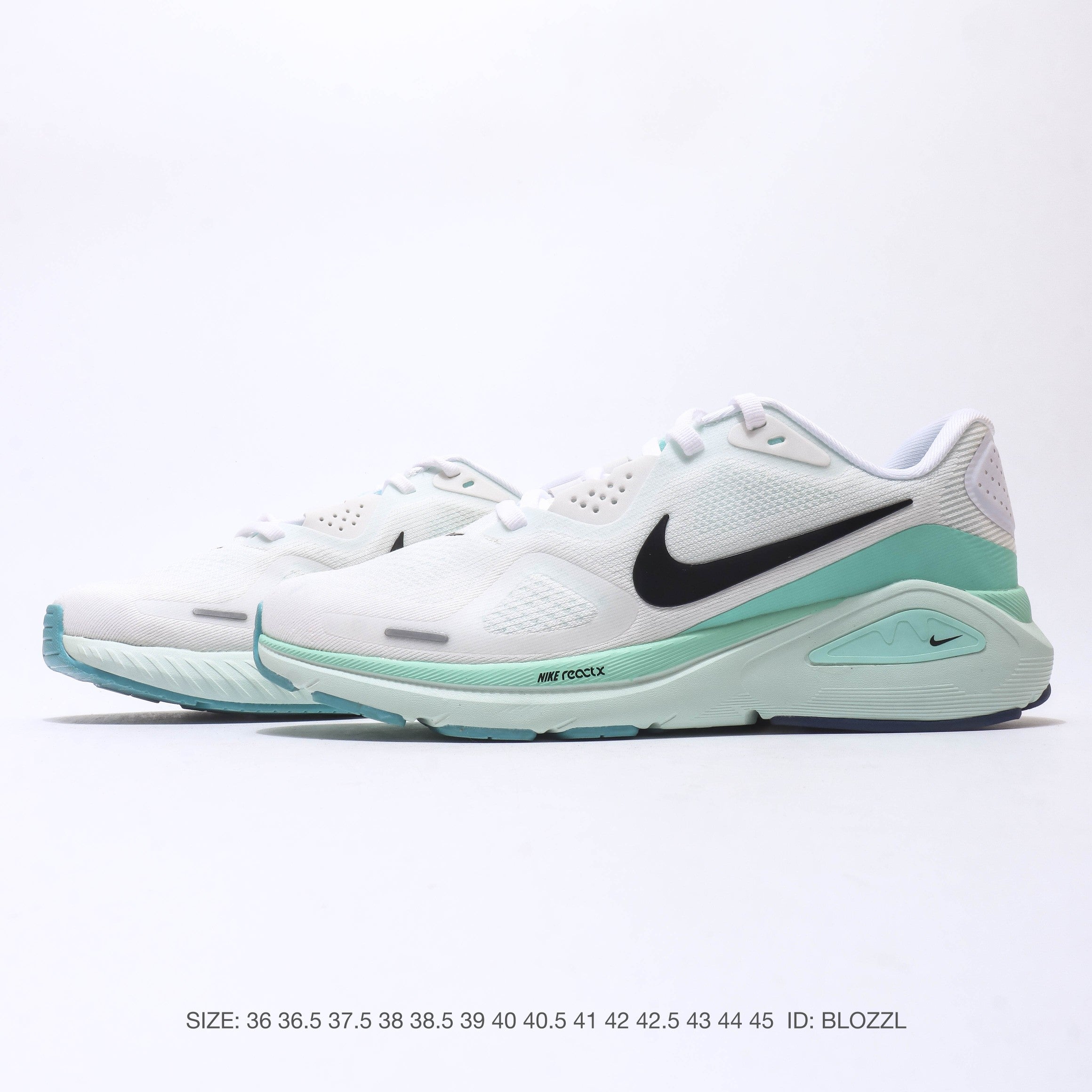 NIKE ZoomStructure 26