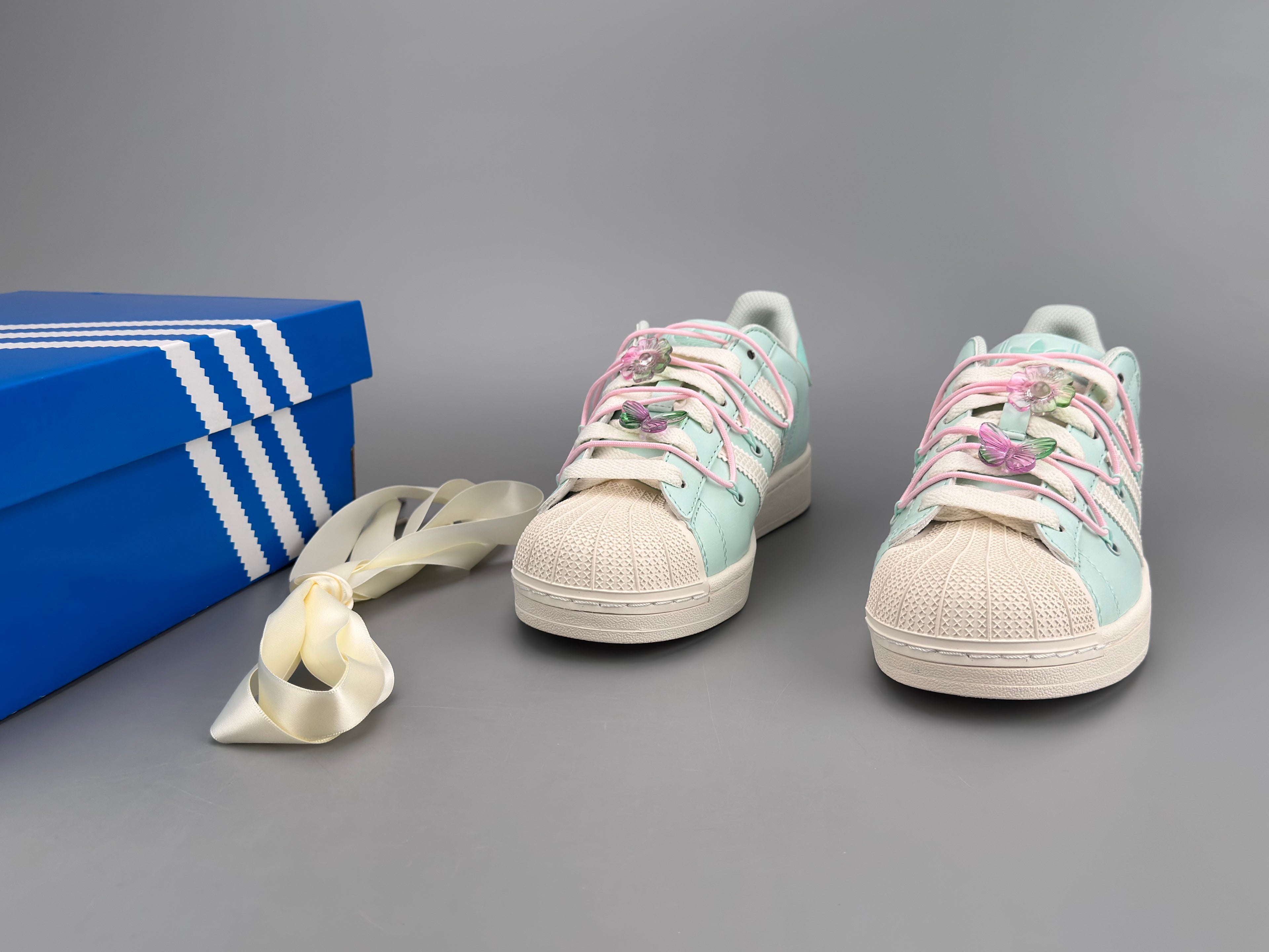 Adidas Superstar Lite