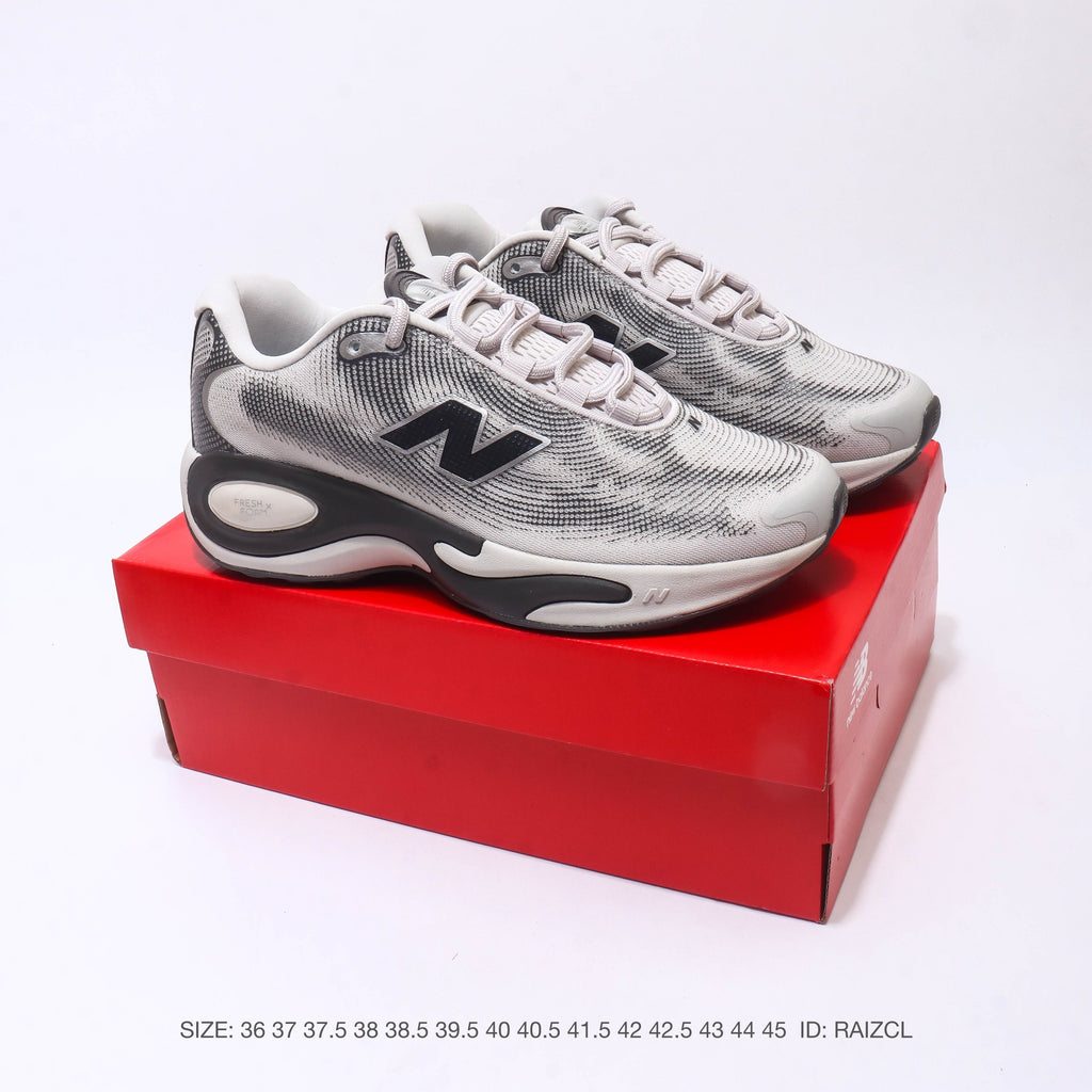 New Balance Sneaker M1000
