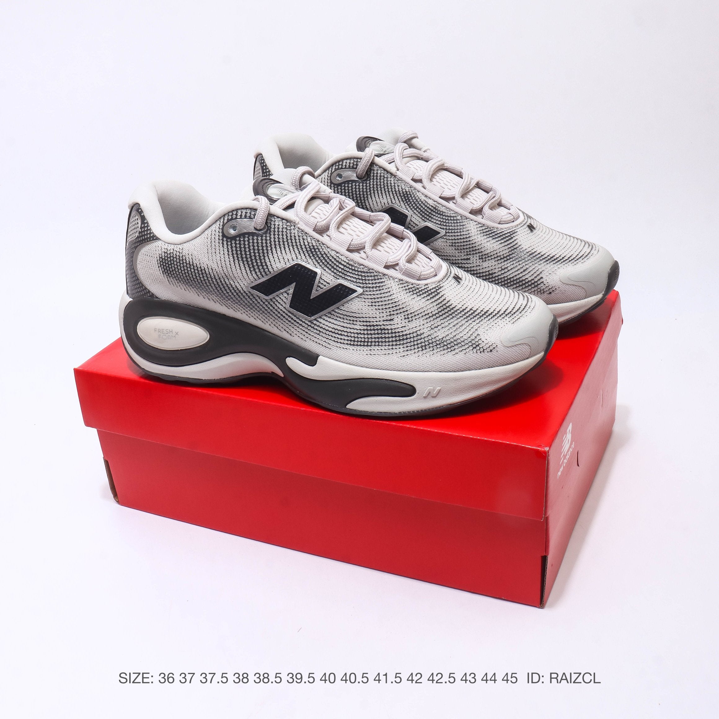 New Balance Sneaker M1000