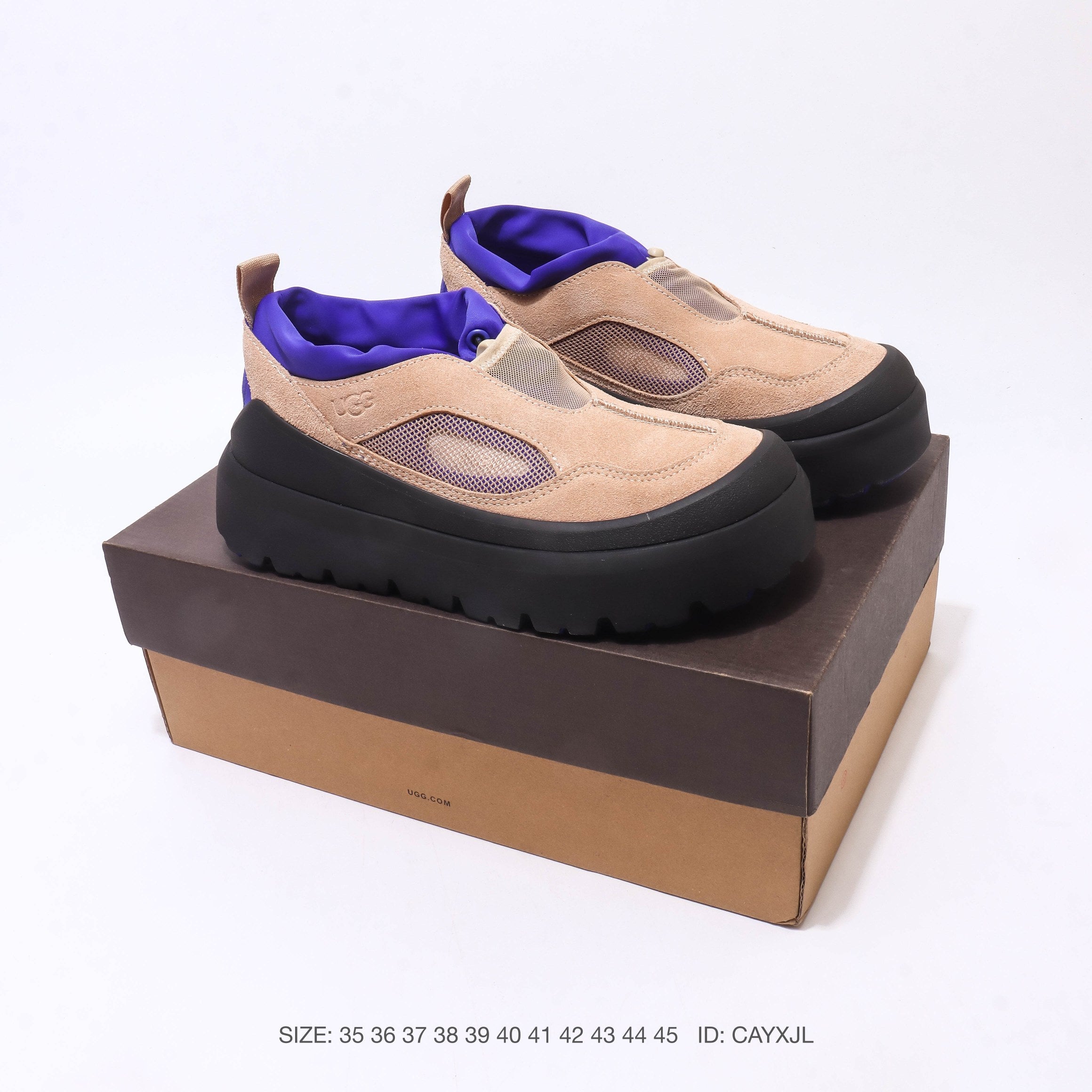 UGG Venture Daze