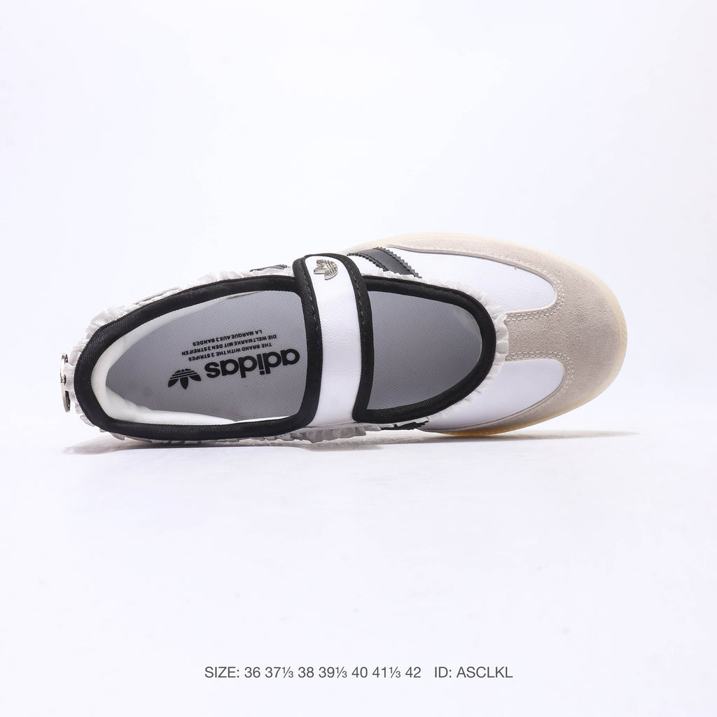 Adidas Samba Jane "Frill"