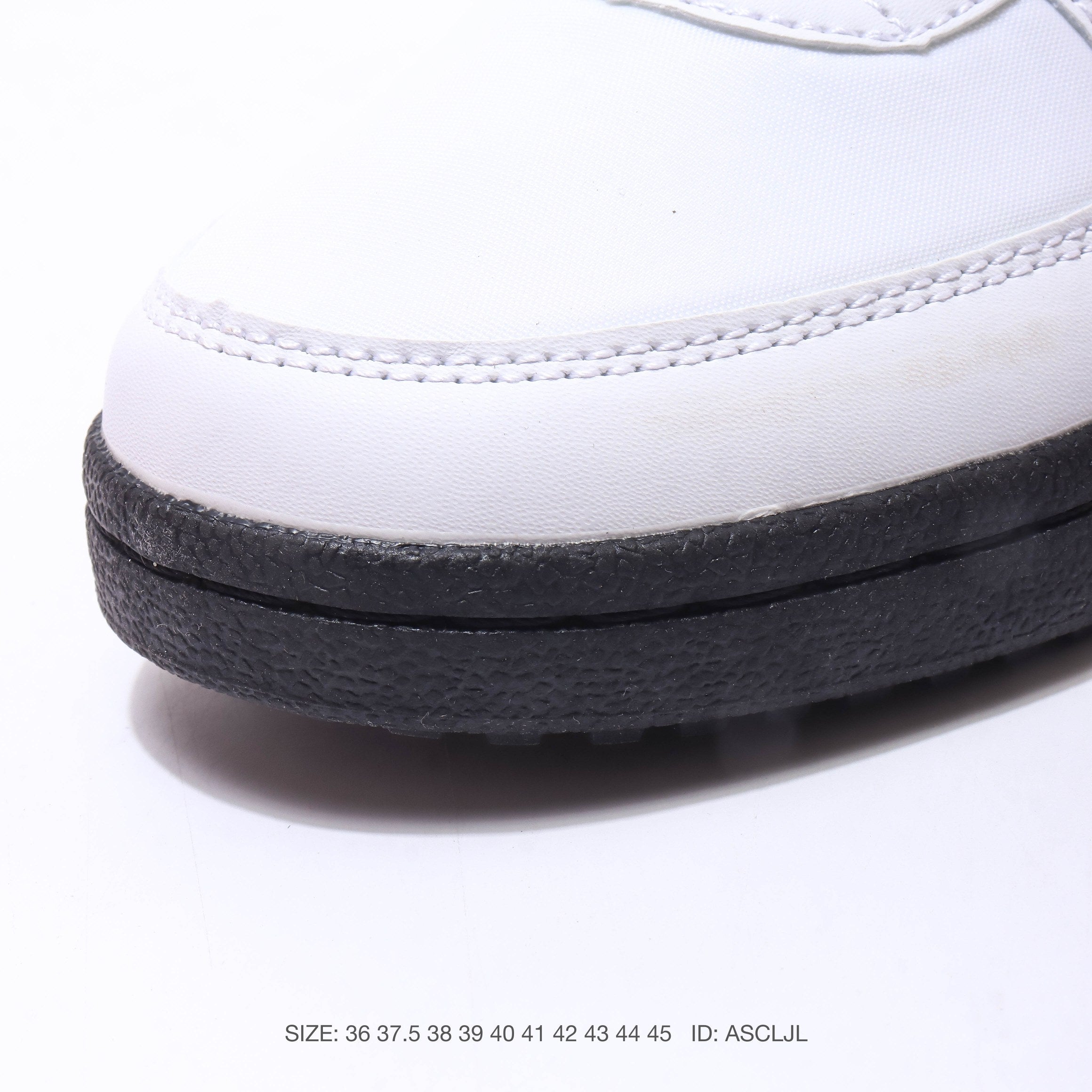 Nike Field General 82