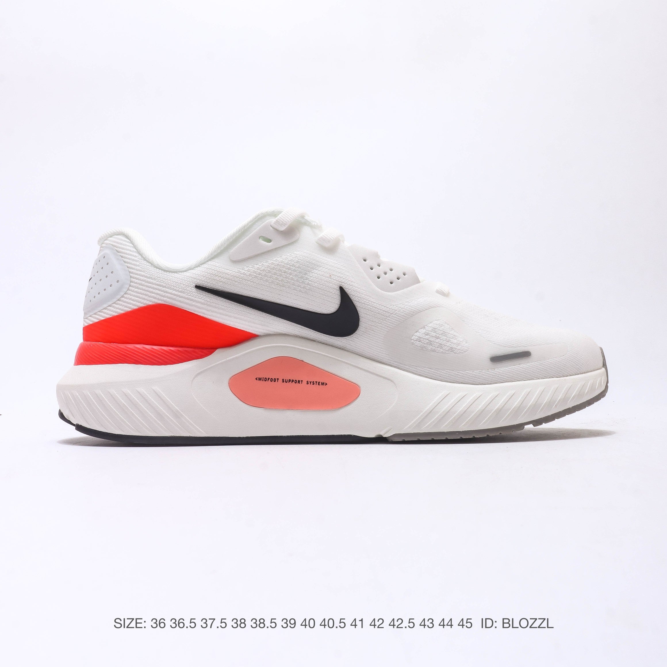NIKE ZoomStructure 26