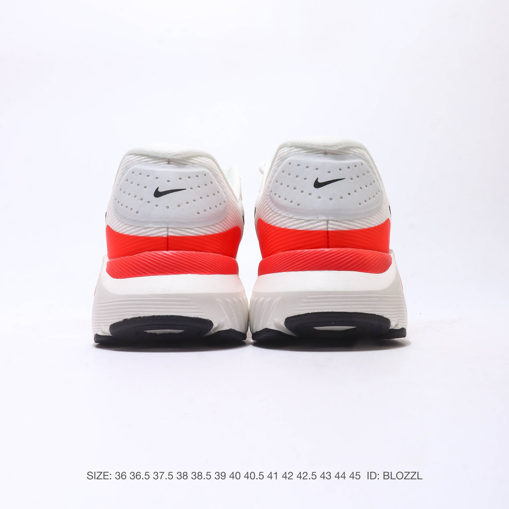 NIKE ZoomStructure 26