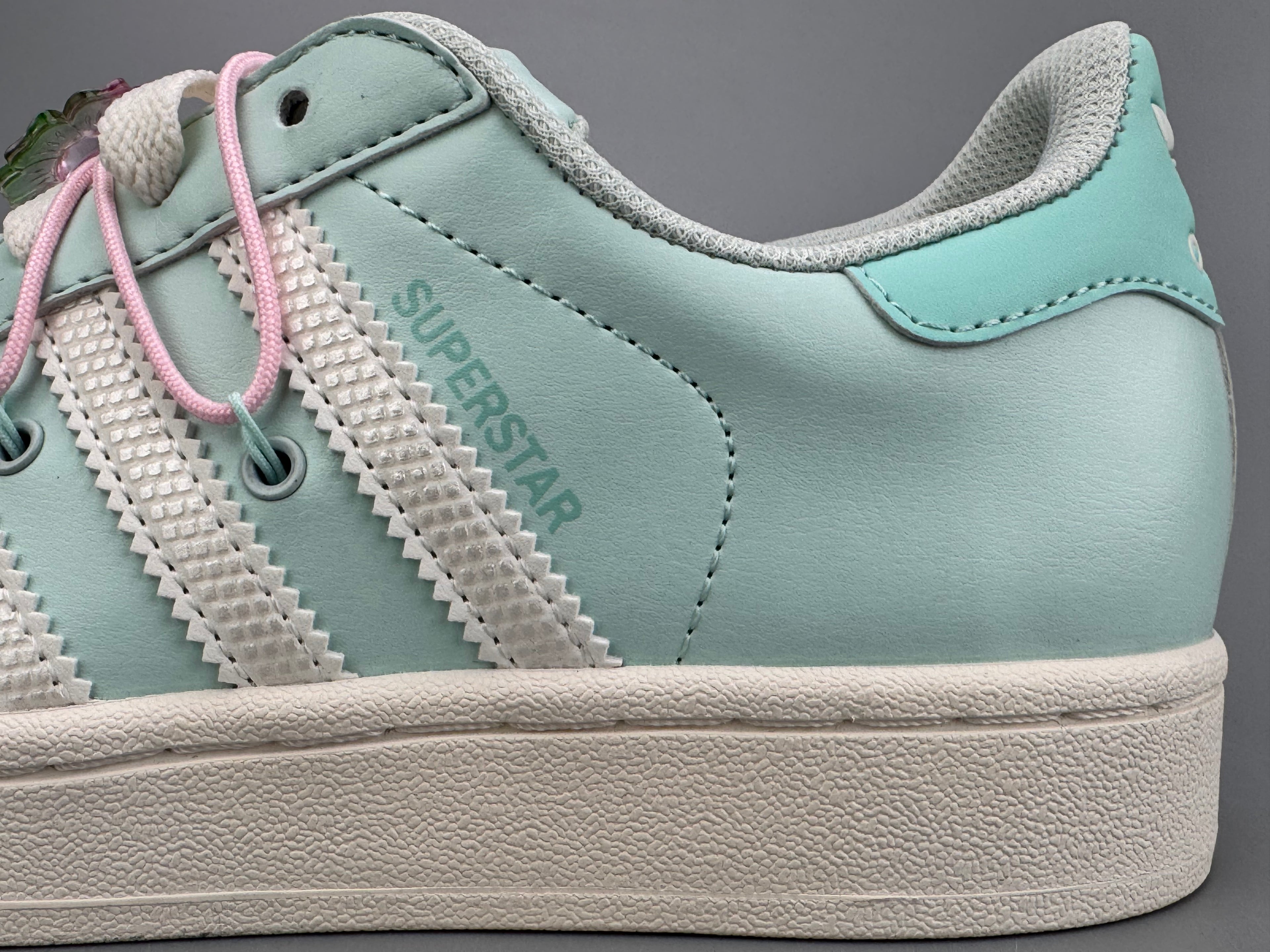 Adidas Superstar Lite