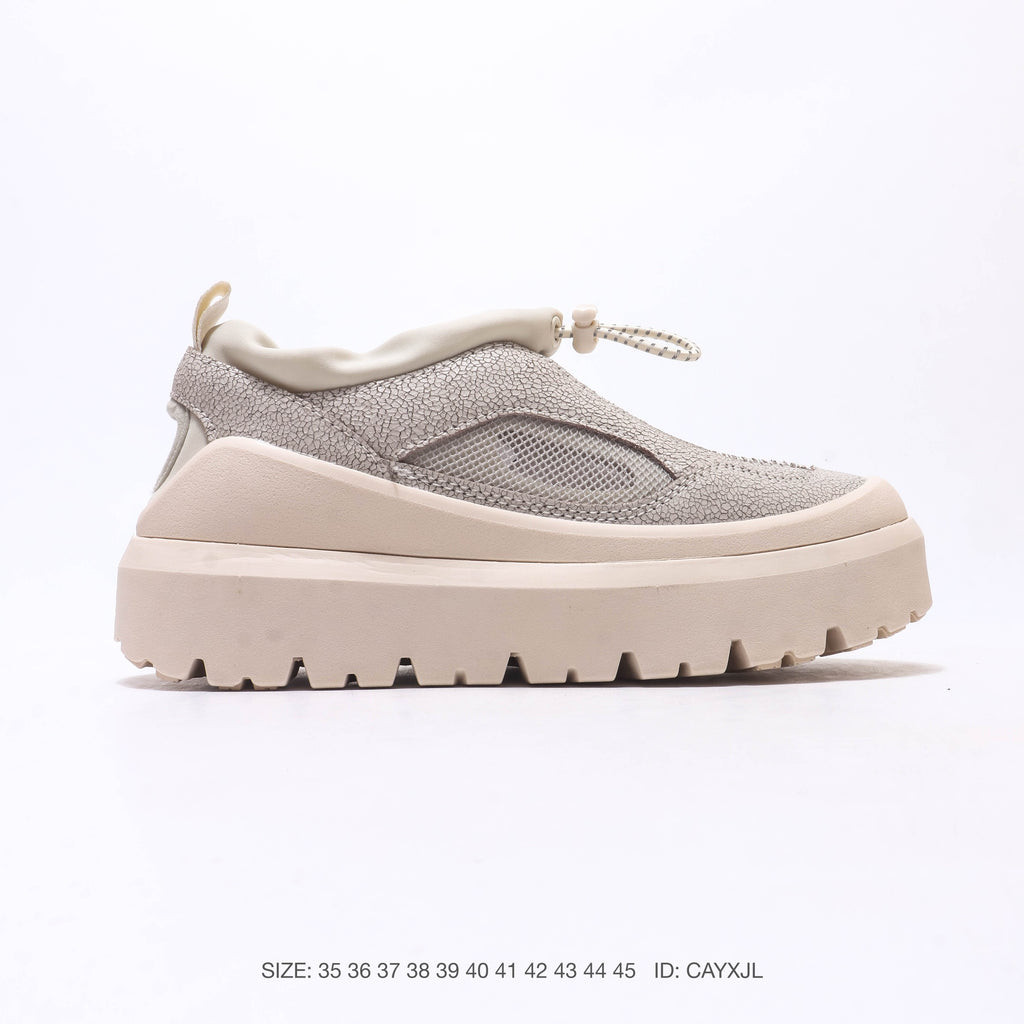 UGG Venture Daze