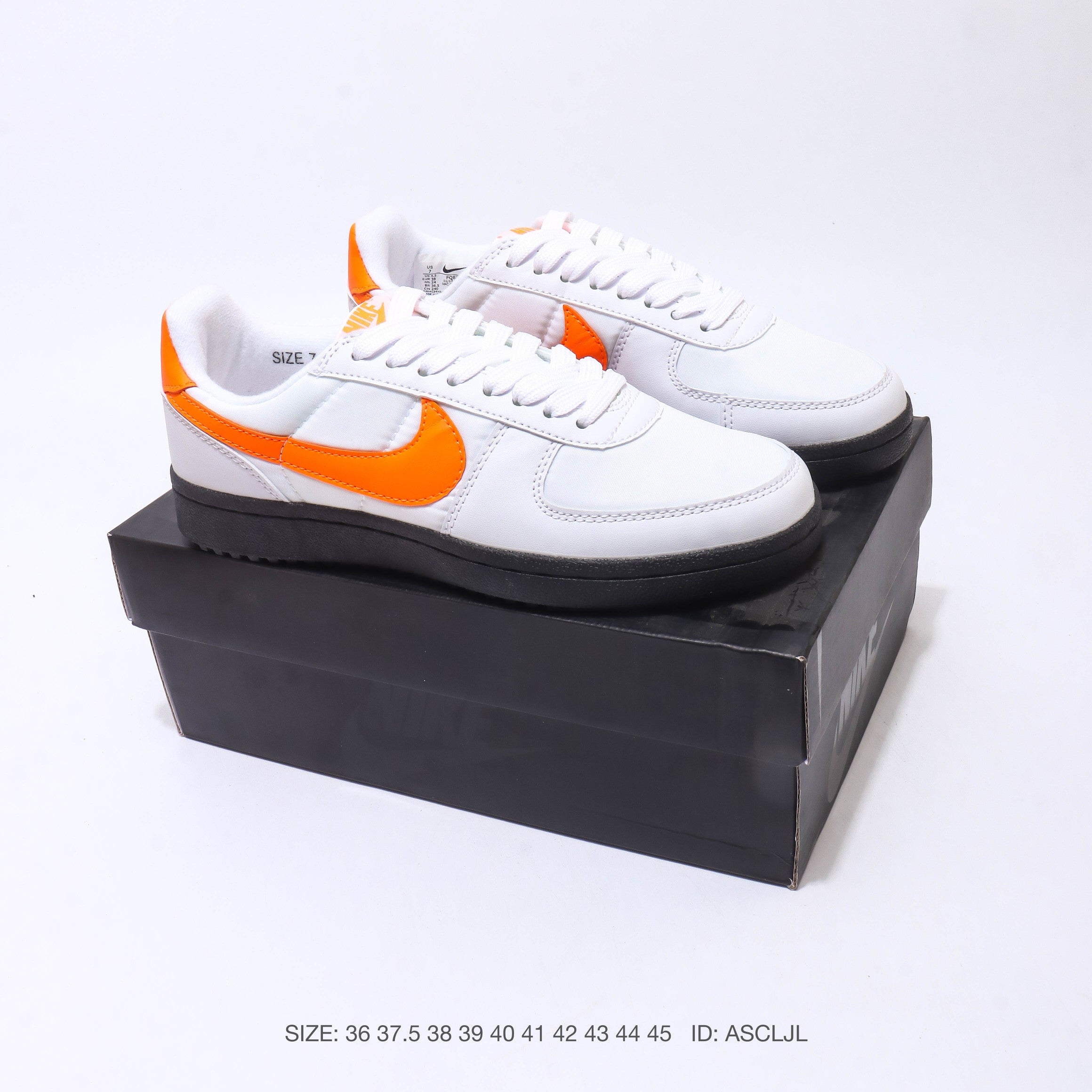 Nike Field General 82