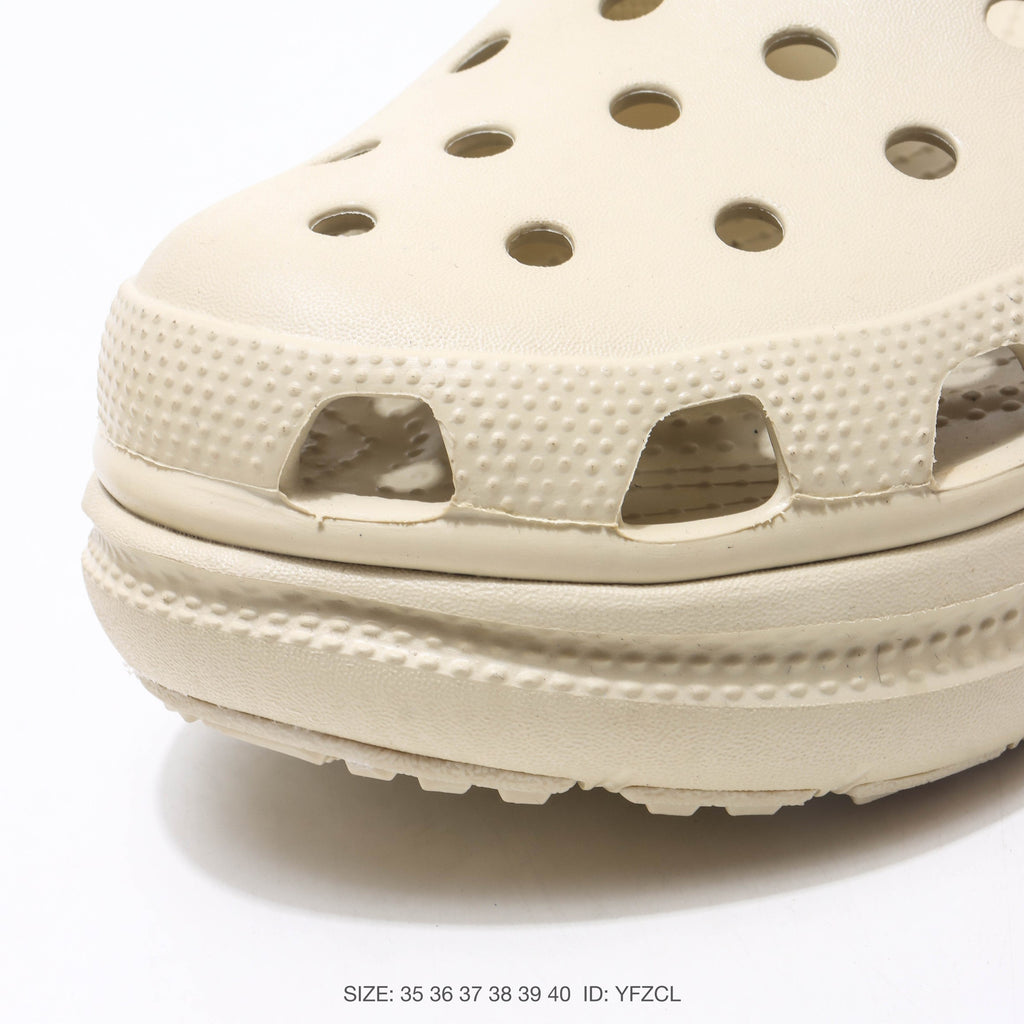 Crocs Classic Hiker Clog