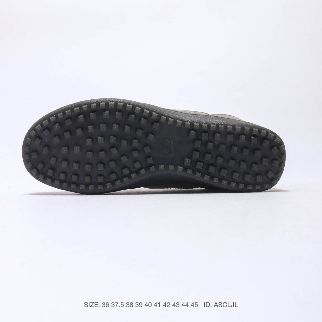 Nike Field General 82