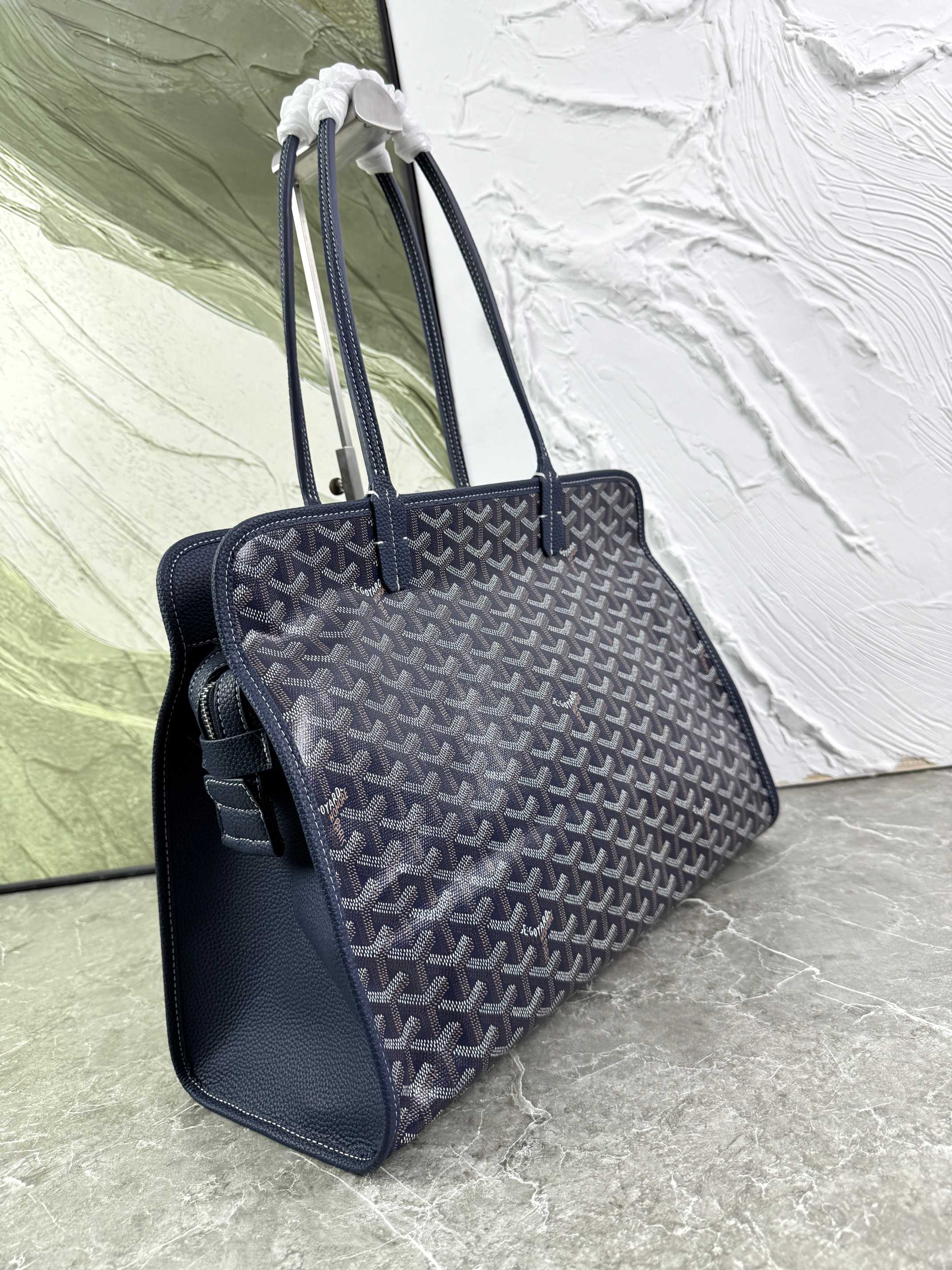 Goya Hardy Small Commuter Bag