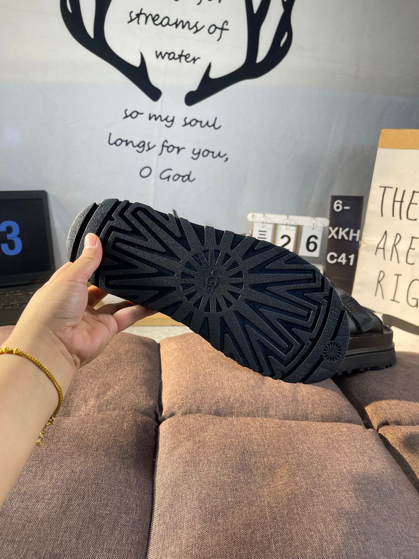UGG Goldenglow Slides