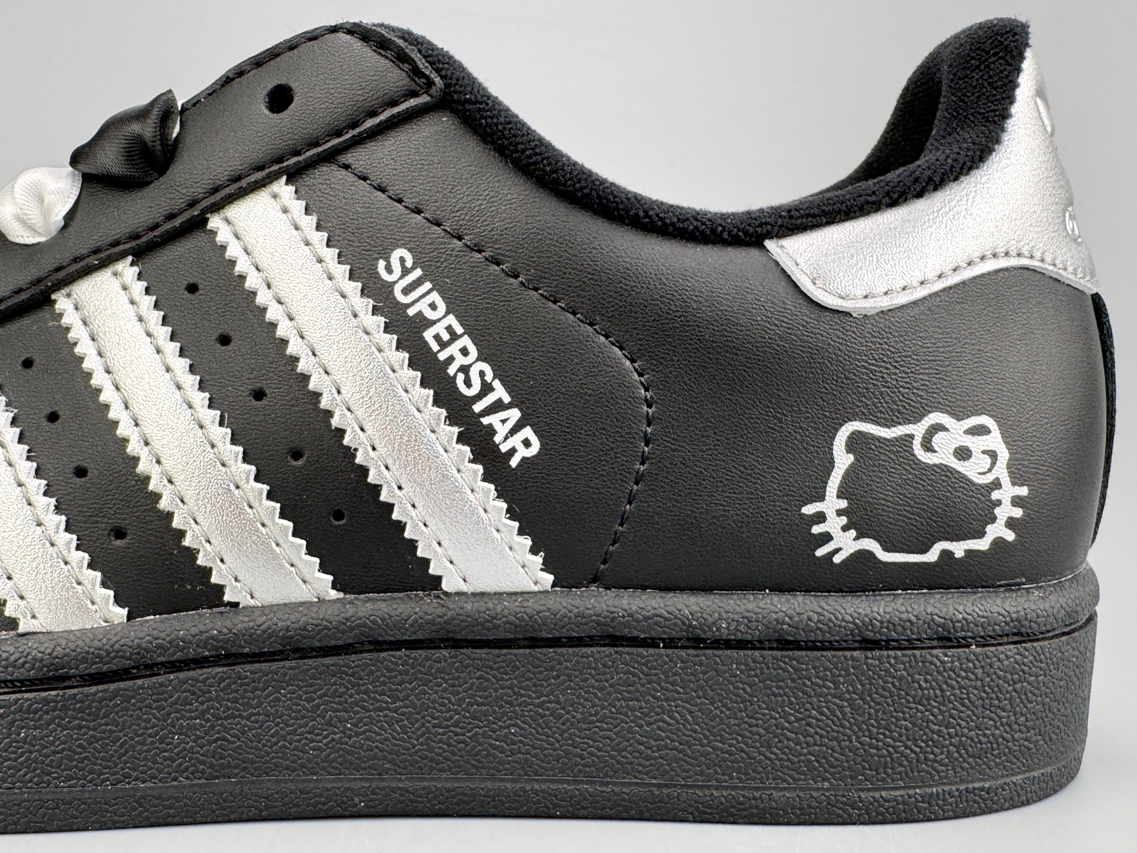 Adidas Superstar Lite