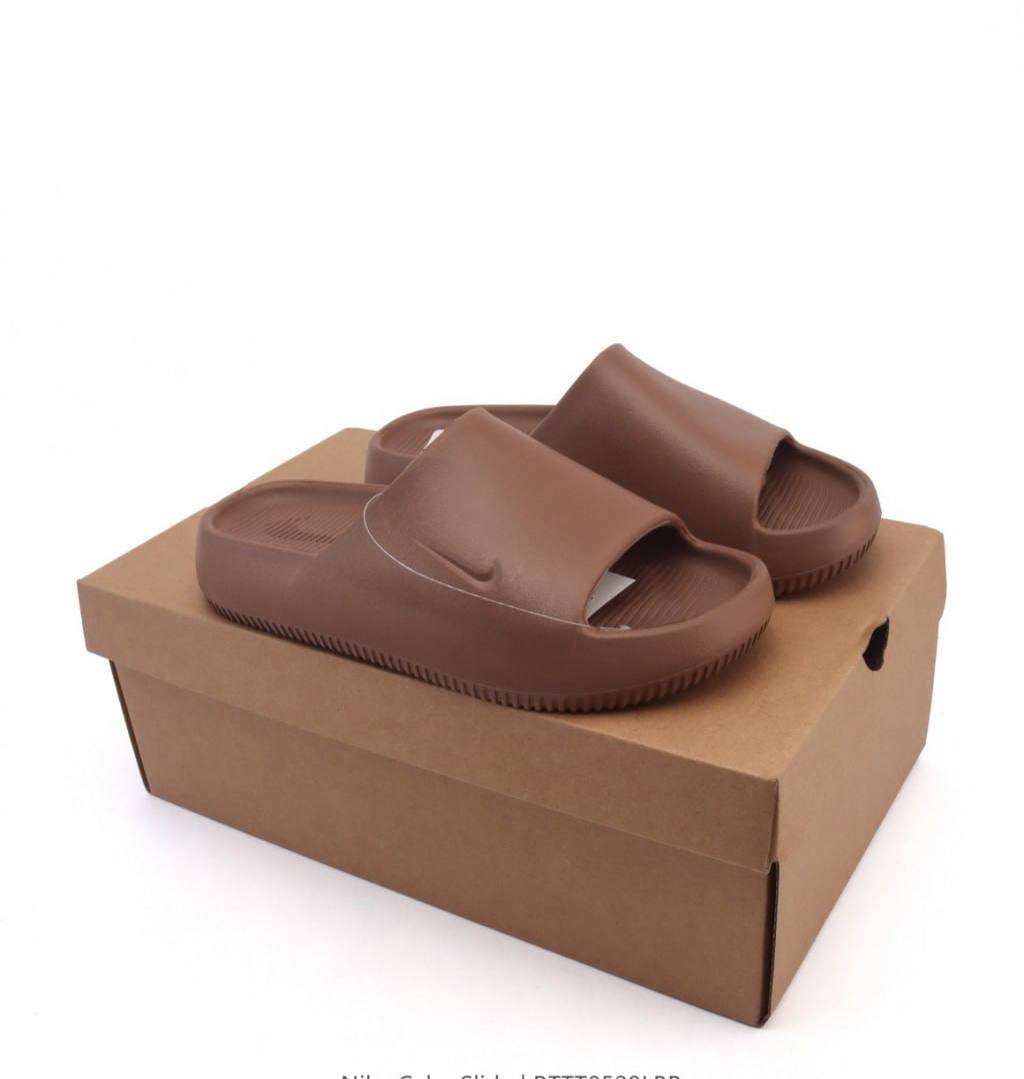 Nike Calm Slide