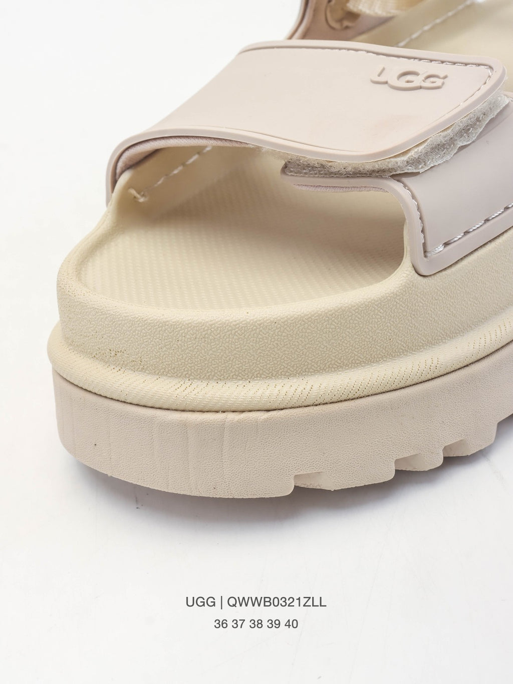 UGG GoldenGlow Sandals