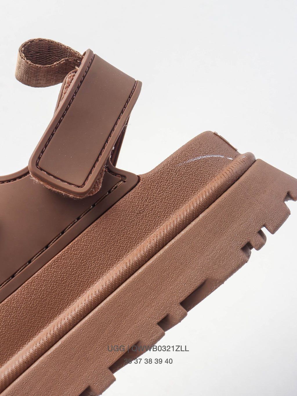 UGG GoldenGlow Sandals