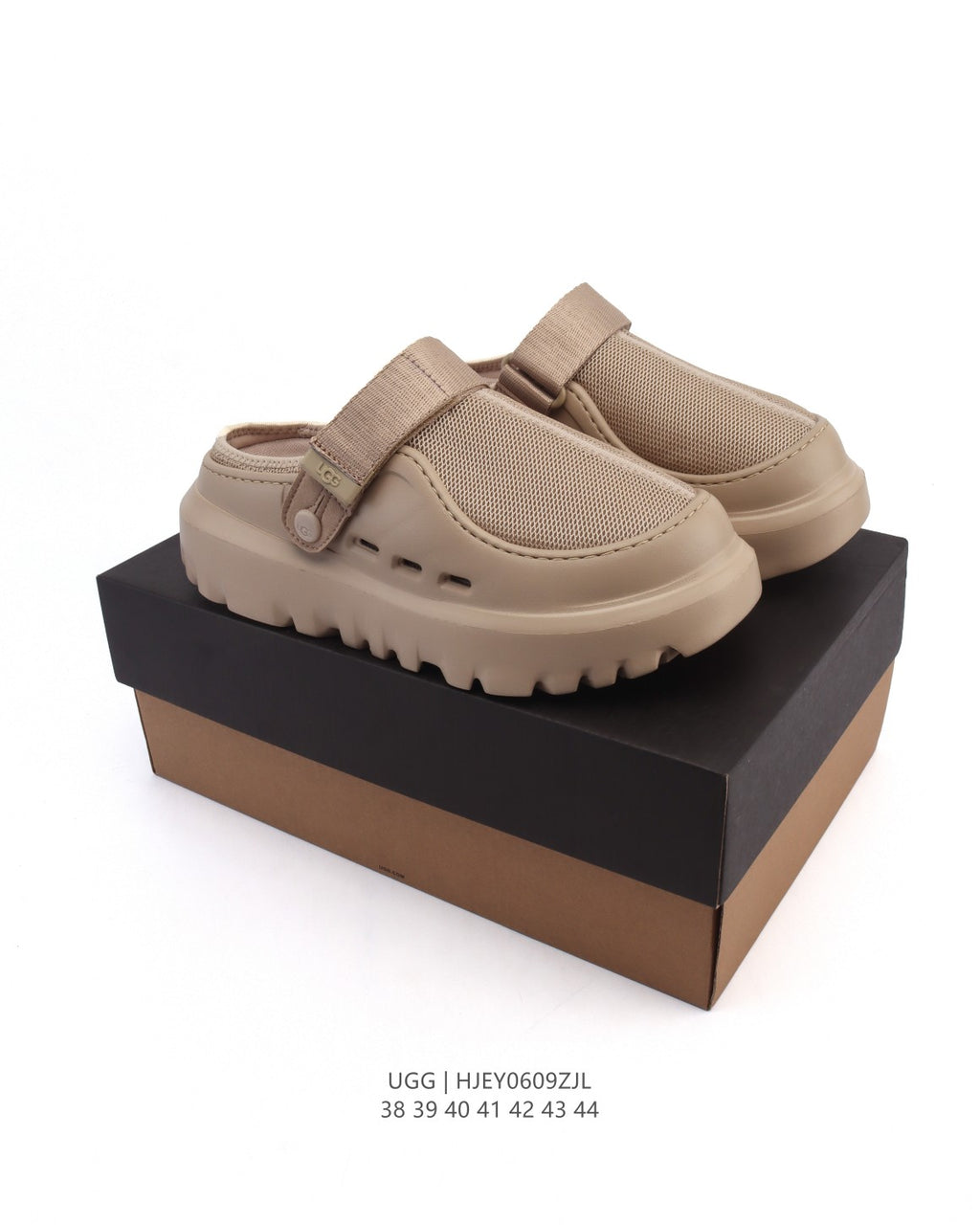 UGG Awyn Slip-On