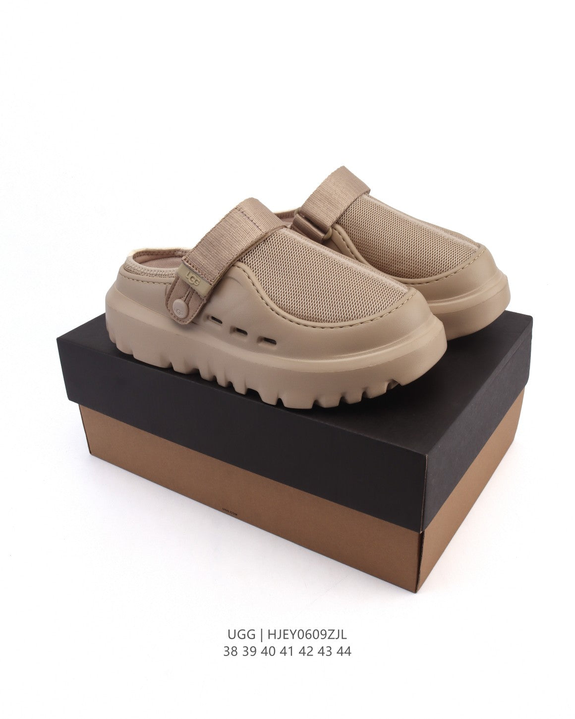 UGG Awyn Slip-On